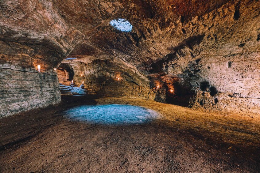 Picture 7 for Activity Hella: Guided Tour of Ancient Man-Made Caves