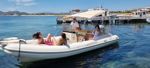 Porto San Paolo: Tavolara and Molara Boat Tour with Aperitif