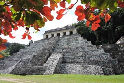 Archäologische Zone von Palenque und Roberto Barrios Wasserfälle