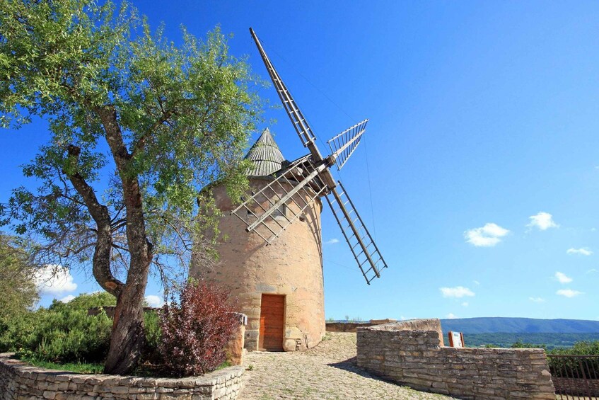 Picture 1 for Activity Luberon: Goult Vineyard Bike Tour