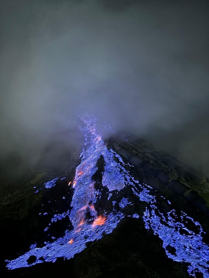 Picture 11 for Activity Mount Ijen Tour Blue Fire Tour 2D1N From Bali + Hotel