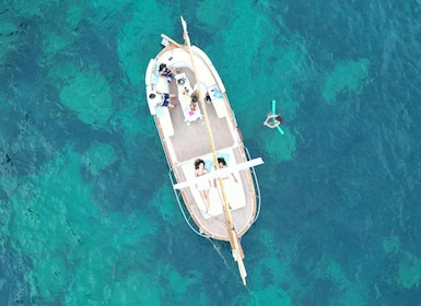 Mallorca: Sailing 100% electric boat + snorkel + aperitive