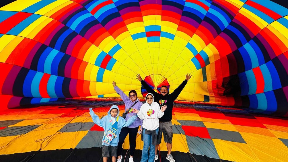 Picture 19 for Activity from MexicoCity:Balloon flight Over thepyramidsofTeotihuacan