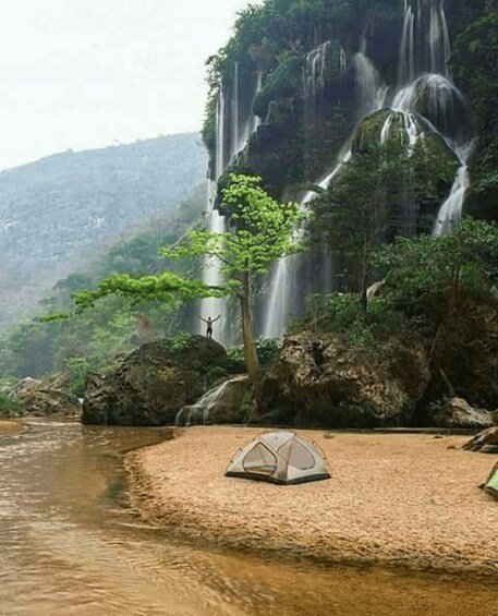 San Cristobal: Sima de las Cotorras and Cascada El Aguacero