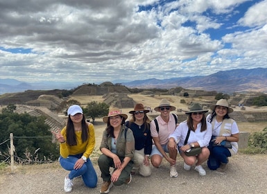 Best of Monte Albán and visit two villages arround