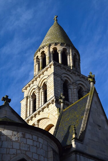 Picture 16 for Activity Poitiers and its region : Castle Tour (Driver+Souvenir+Wine)