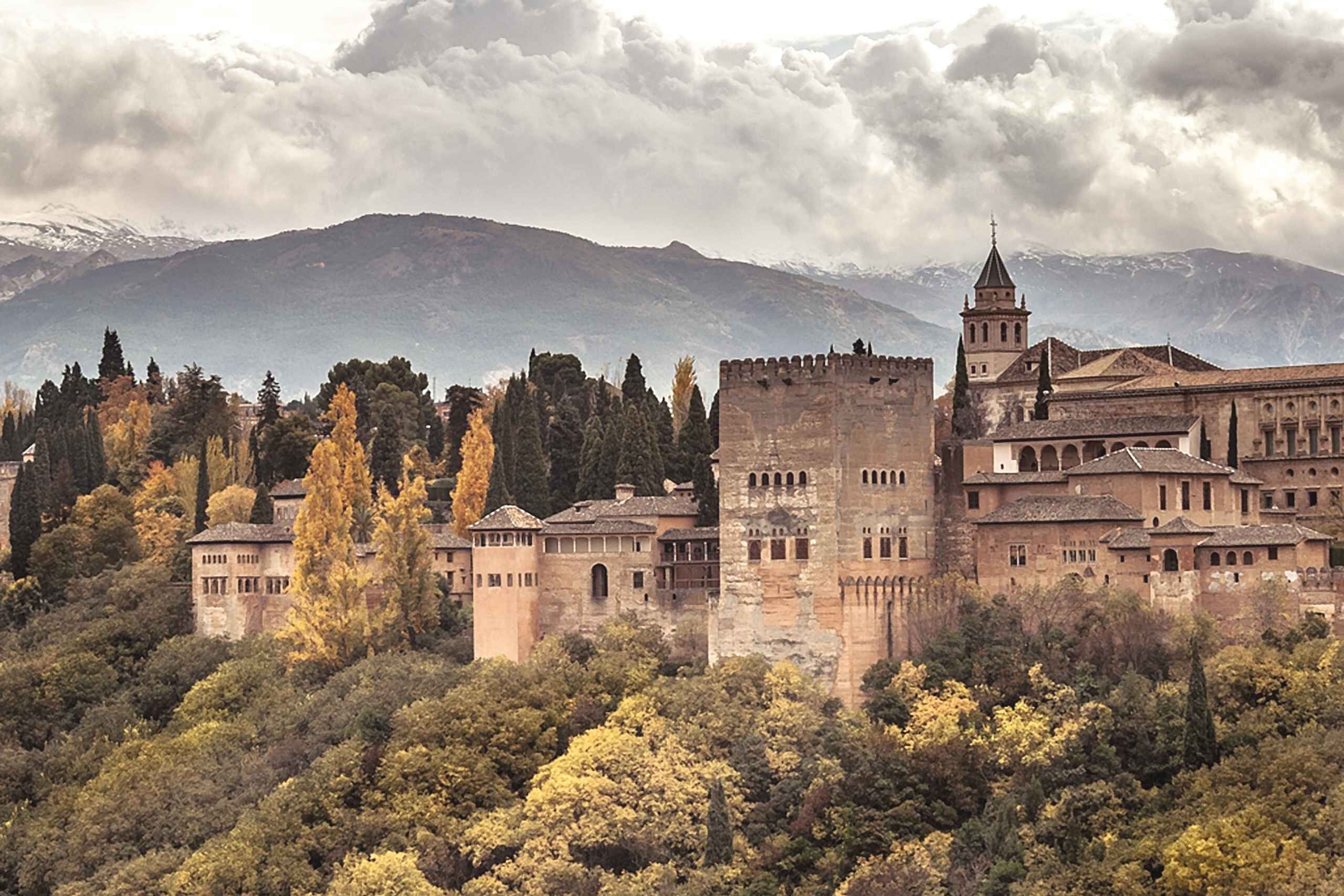 Picture 4 for Activity From Jaen: Alhambra Guided Tour with Entry Tickets