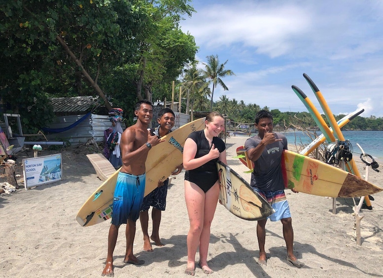 Picture 3 for Activity surfing lesson class