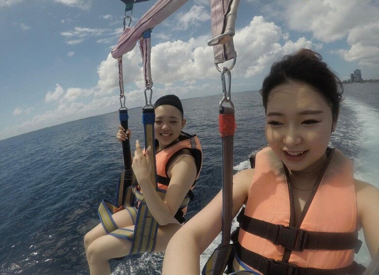 From Cebu: Mactan Island 3 Watersport Activities Tour