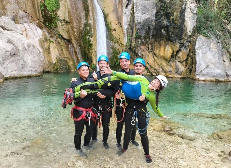 Bolulla: Canyoning in Estret de les Penyes