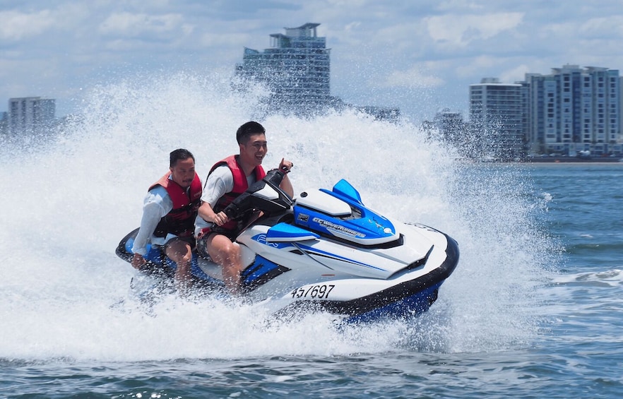 Gold Coast: 1-Hour Surfers Paradise Jetski Ride & Experience