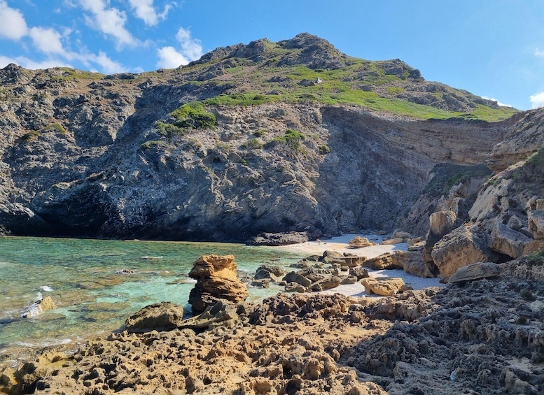 Alghero: Secret Beaches & Coastal tour by Land