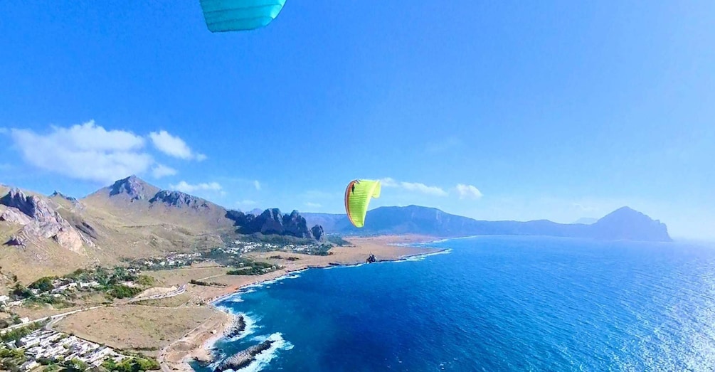 Picture 9 for Activity San Vito Lo Capo: paragliding flight with instructor/video