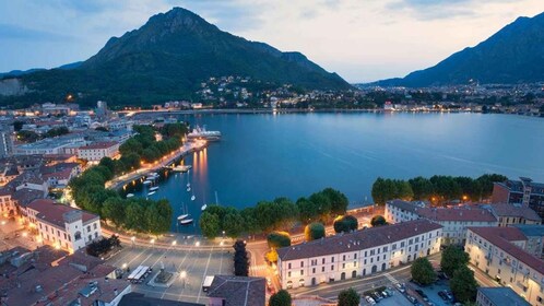 Lecco: Byvandring på egen hånd med lunsj, aperitiff og middag