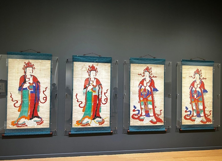 Seogwipo(the southern city of Jeju) Art Museum Walking Tour