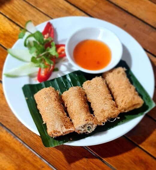 Picture 9 for Activity Hoi An: Vegetarian Cooking Class & Market Tour & Basket Boat