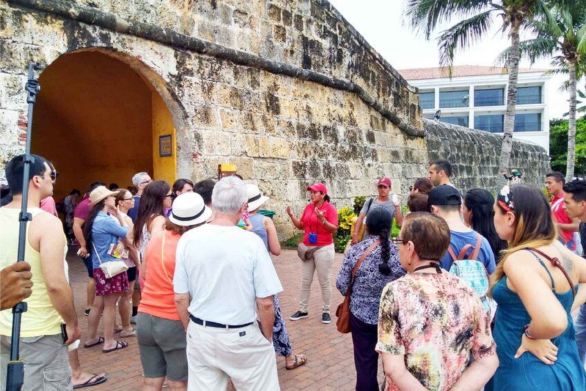 Picture 3 for Activity Cartagena: Shared walking tour in the historic center