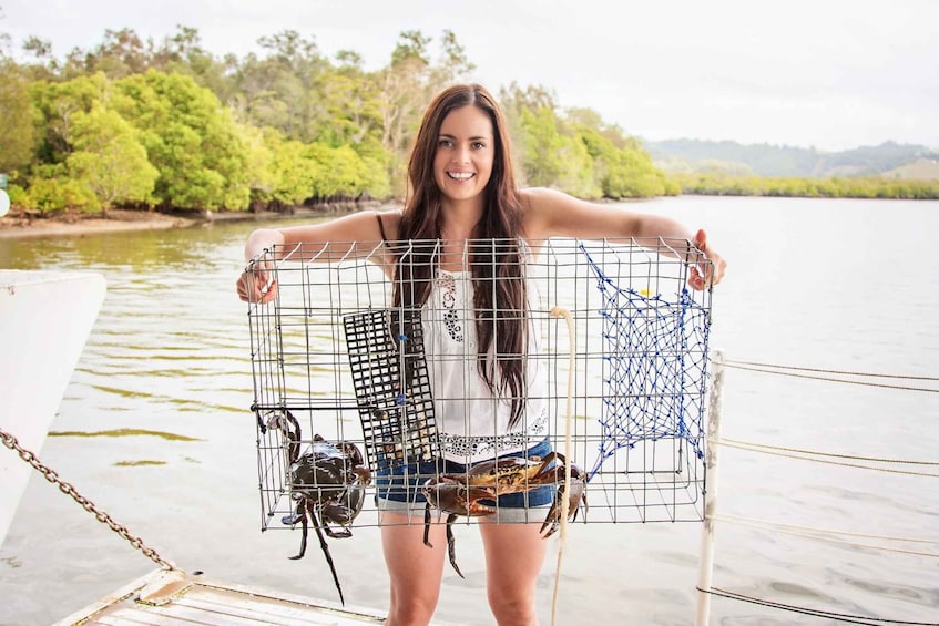 Tweed/Gold Coast: crab catching experience cruise