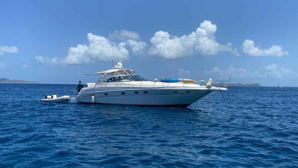 Picture 3 for Activity Searay 46' Sundancer Yacht with Captain & Crew in Fajardo Ar
