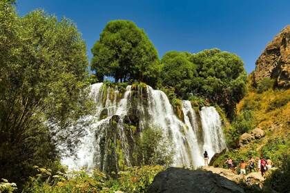 Jerevanista: Khor Virap, Arenin alue, Noravank, Tatev.