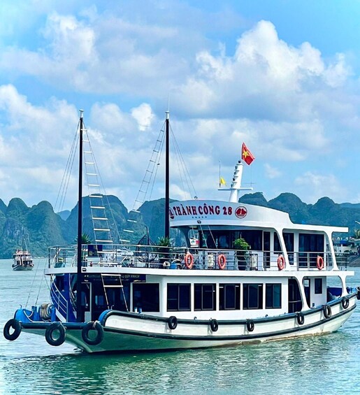 Picture 7 for Activity From Hanoi: Full-Day Private Cruise in Halong Bay & Kayaking