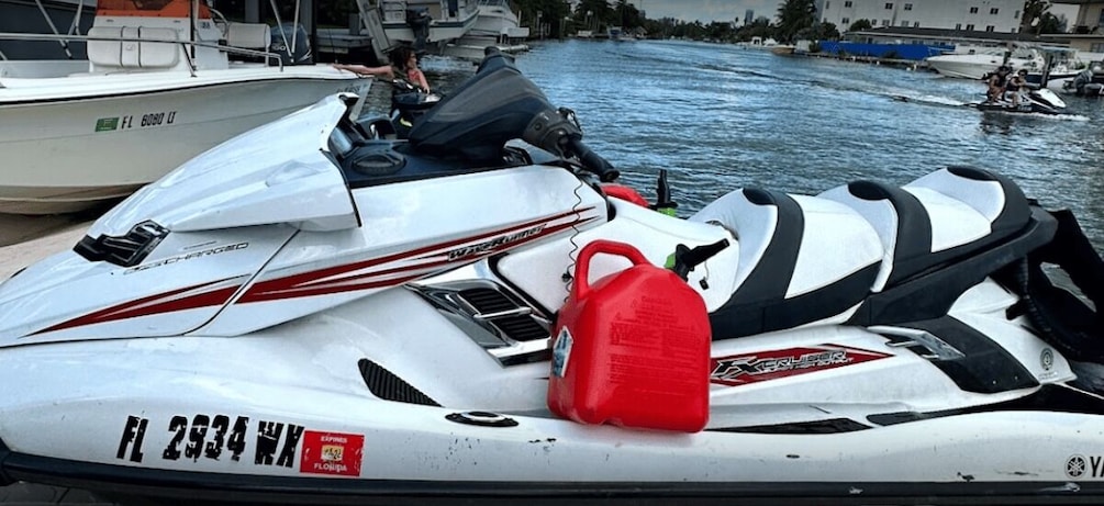 Picture 2 for Activity All Access of North Beach - Jet Ski & Yacht Rentals