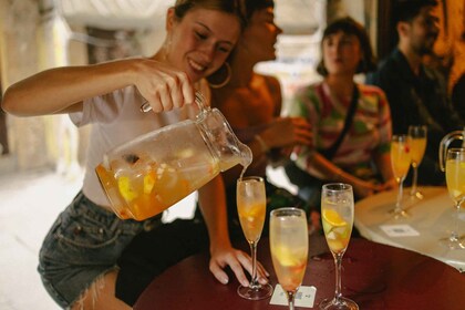 Tapas Pribadi Barcelona Tur dengan Makan Siang atau Makan Malam di El Born