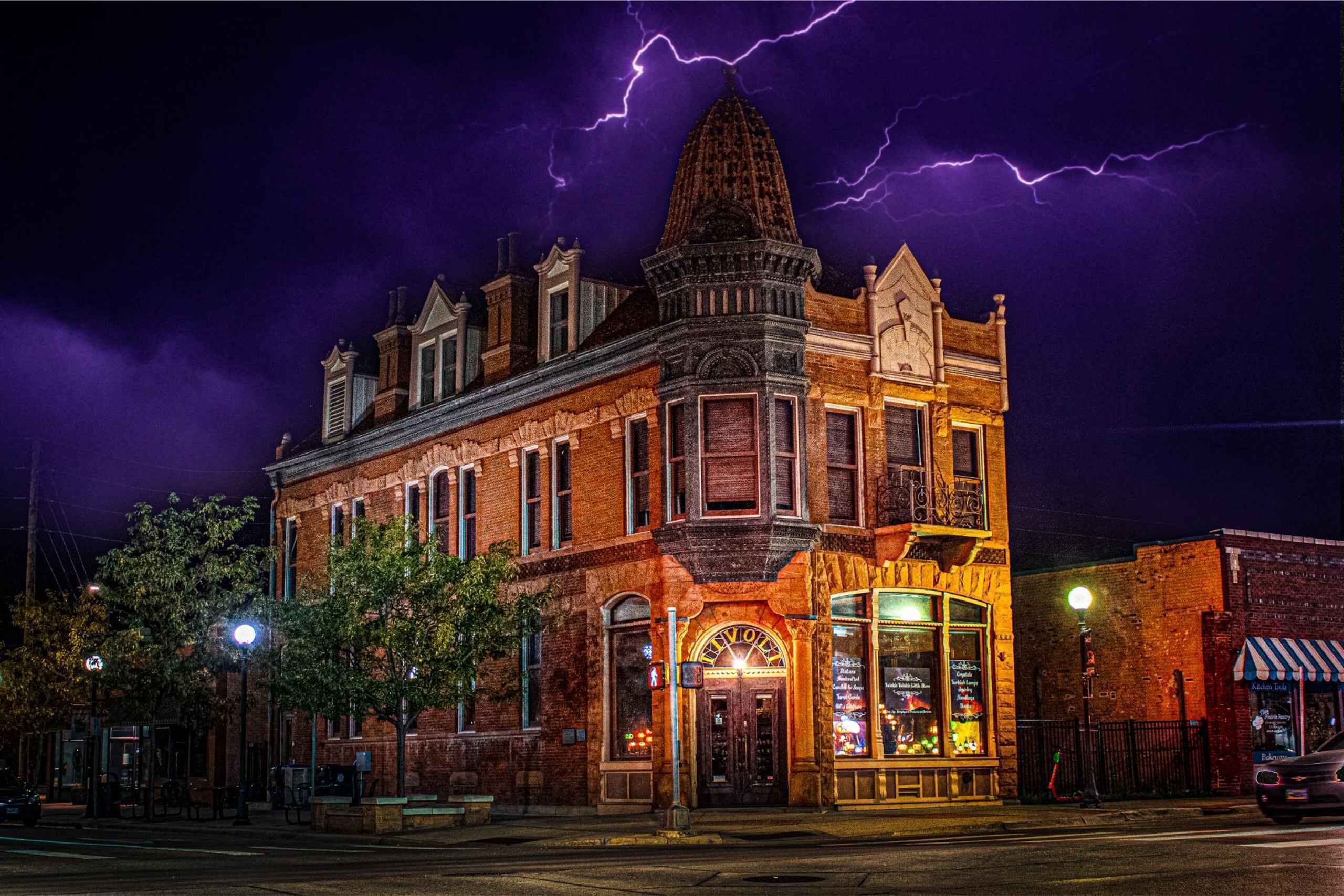 Cheyenne Ghost Tours: Coffins Beneath the Cottonwoods