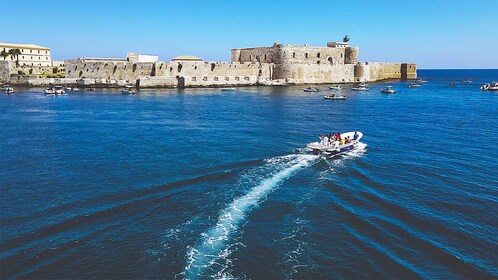 Siracusa: Privat båtutflykt till Ortigia med Prosecco