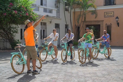 Santo Domingo: Ciudad Colonial Area Guided Bike Tour