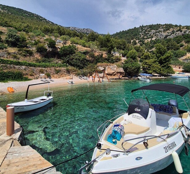 Picture 10 for Activity Golden Horn beach, Bol town, beach Vala Hrvaska restaurant