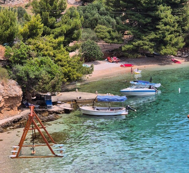 Picture 12 for Activity Golden Horn beach, Bol town, beach Vala Hrvaska restaurant