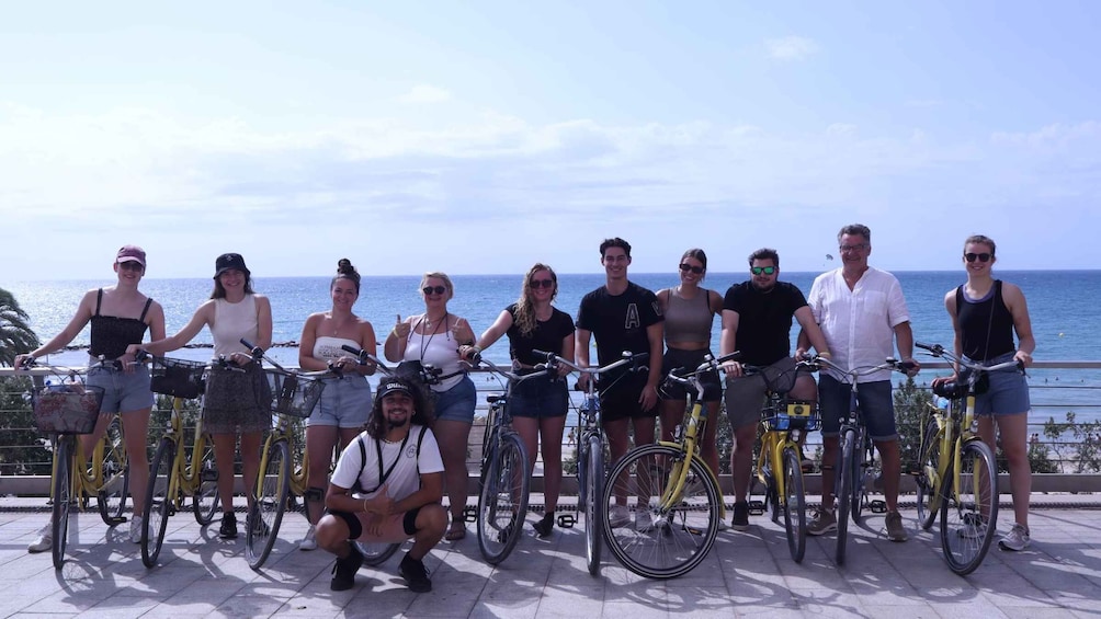 Picture 4 for Activity Alicante: City and Beach Bike Tour