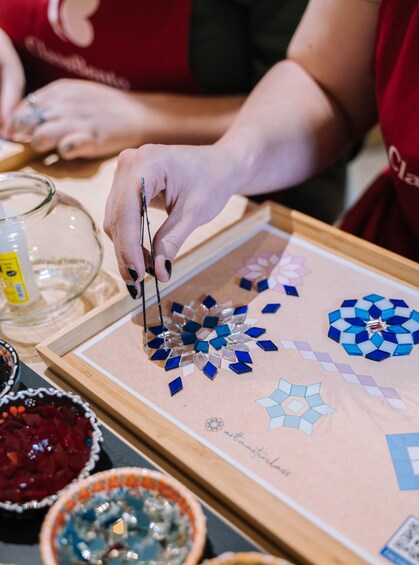 Picture 4 for Activity Fortitude Valley: Mosaic Lamp Making Workshop