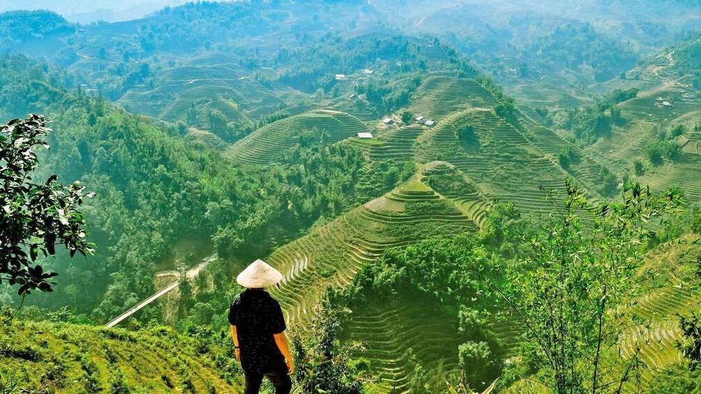 Picture 32 for Activity 2 Day Sapa tour at homestay with long trek and sleeper bus