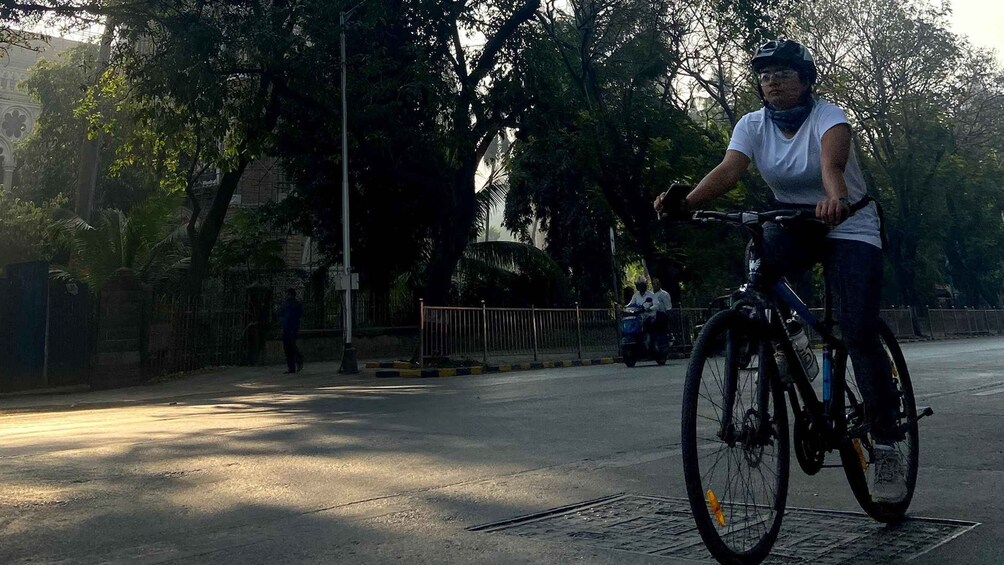 Picture 4 for Activity Mumbai: Early Morning Bicycle Tour