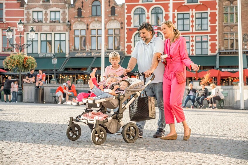 Picture 8 for Activity Bruges : Your private 1 hour photoshoot in the medieval city