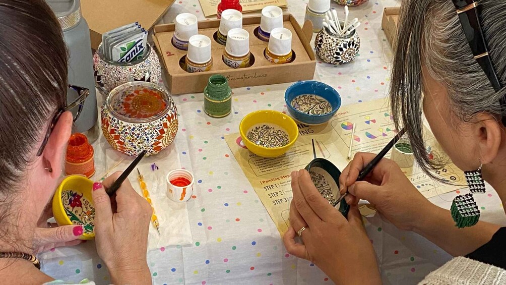 Picture 9 for Activity Sydney: Ceramic Plates & Bowls Paint and Sip Classes