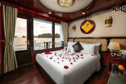 La Regina 4 star cruise - Halong Bay & Bai Tu Long Bay