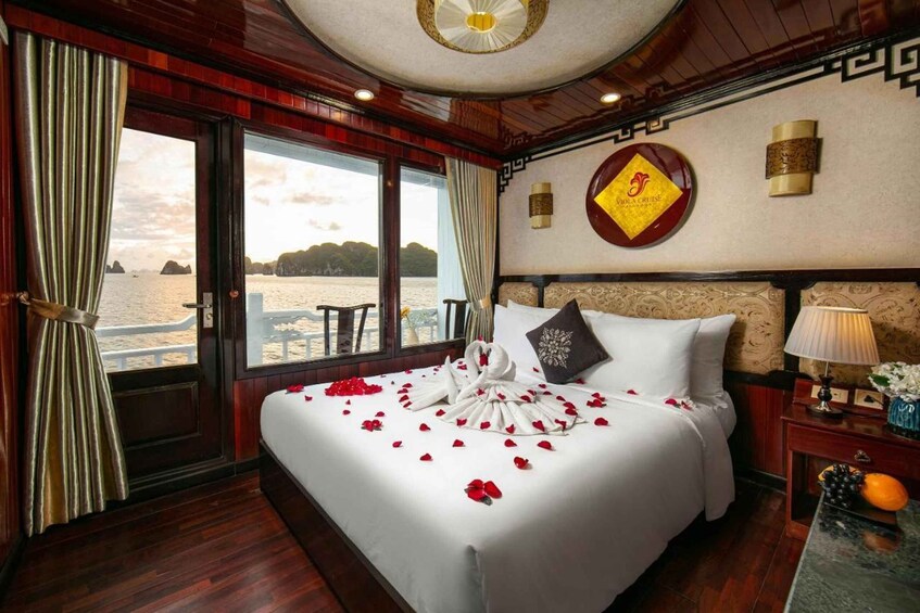 Picture 2 for Activity La Regina 4 star cruise - Halong Bay & Bai Tu Long Bay