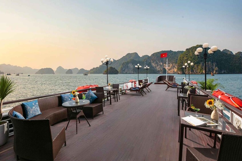 Picture 3 for Activity La Regina 4 star cruise - Halong Bay & Bai Tu Long Bay