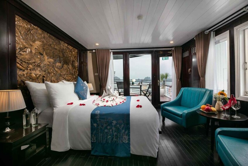 Picture 4 for Activity La Regina 4 star cruise - Halong Bay & Bai Tu Long Bay
