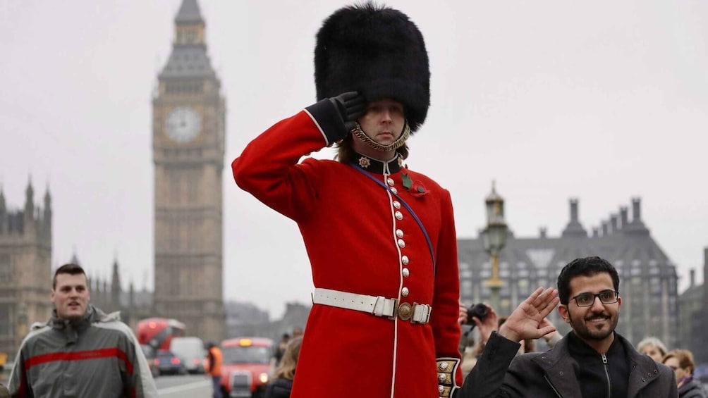 Picture 7 for Activity London: Private tour “From Big Ben to Buckingham”