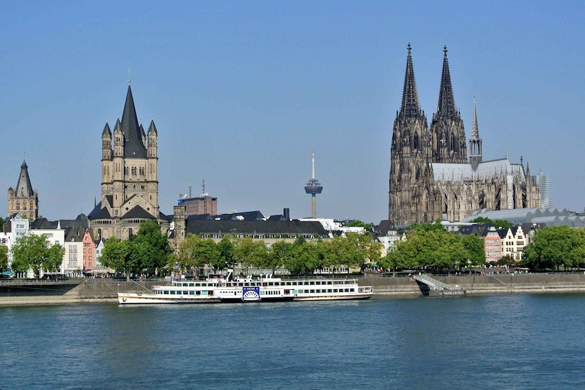 Picture 2 for Activity Cologne: Private Guided Walking Tour