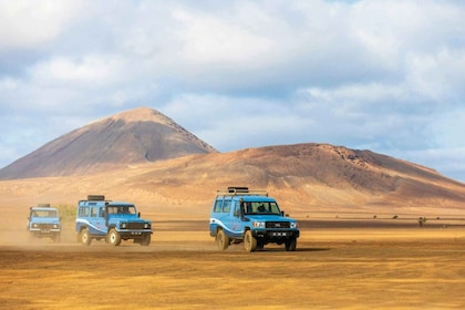 Secrets of Sal Island 4x4 Tour mit Pedra da Lume Salzsee