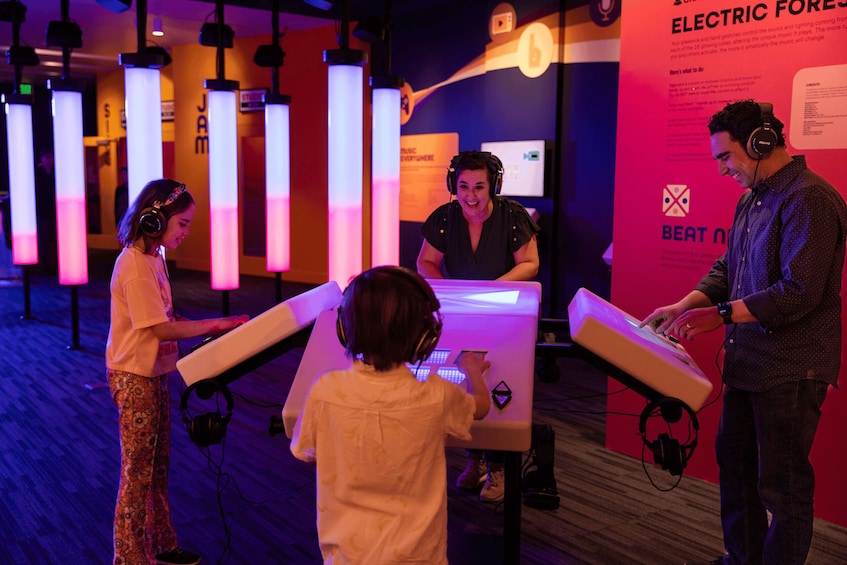 Los Angeles: Grammy Museum Entry Ticket