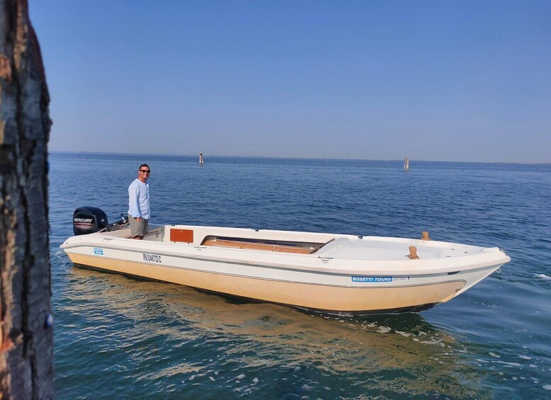 Picture 2 for Activity Chioggia: Canals boat tour and take picture of cruise ship