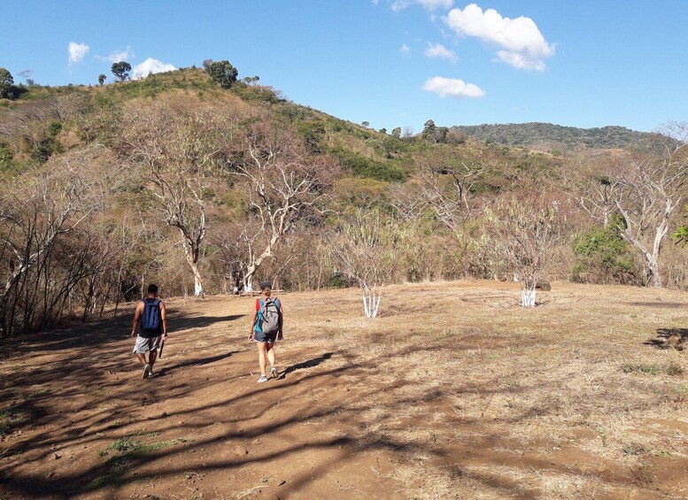 Picture 2 for Activity Tamanique Cascades hike and El Tunco Beach Tour