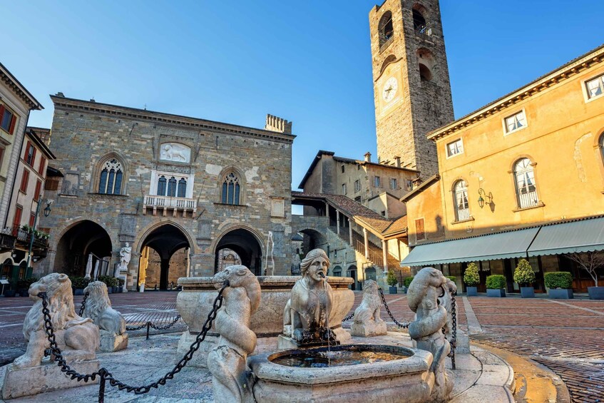 Bergamo Old Town: Discovery Walk & Reading Walking Tour