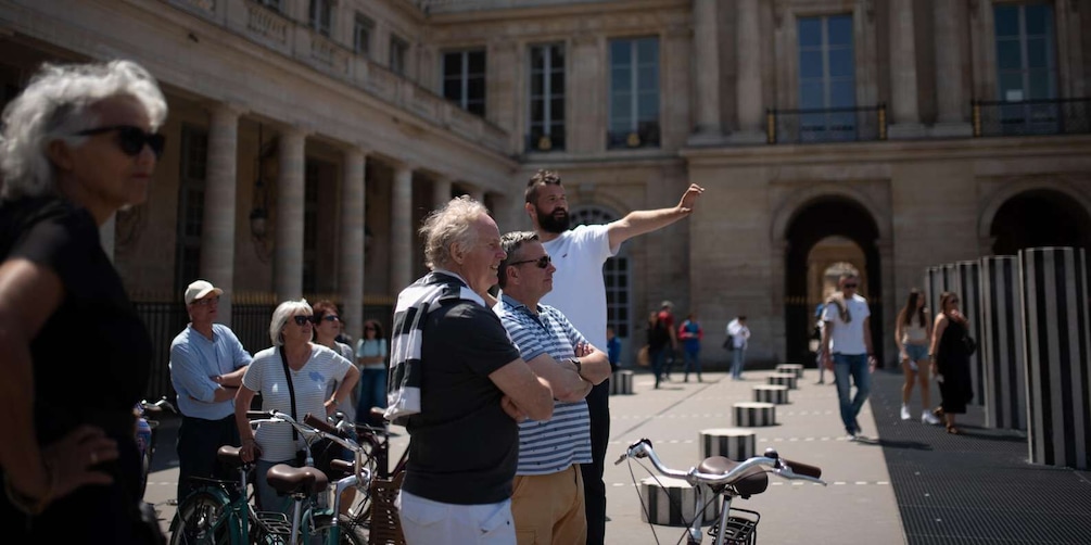 Picture 9 for Activity The Best of Paris: Small Group Bike Tour like a Local